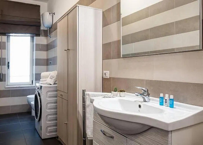 Gocce - Joes Flat 1 Modern Lägenhet